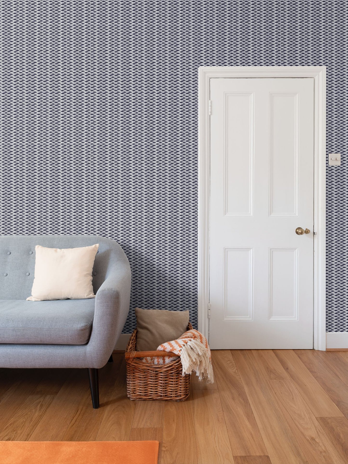 Ogee Wallpaper-White/Dark Blue