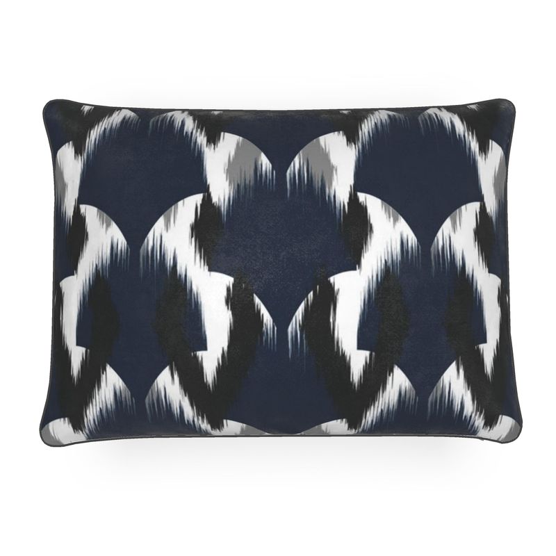 Issey Velvet Cushion-White/Dark Blue